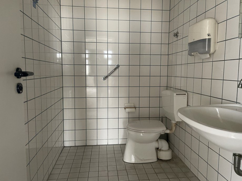 WC Halle Moers