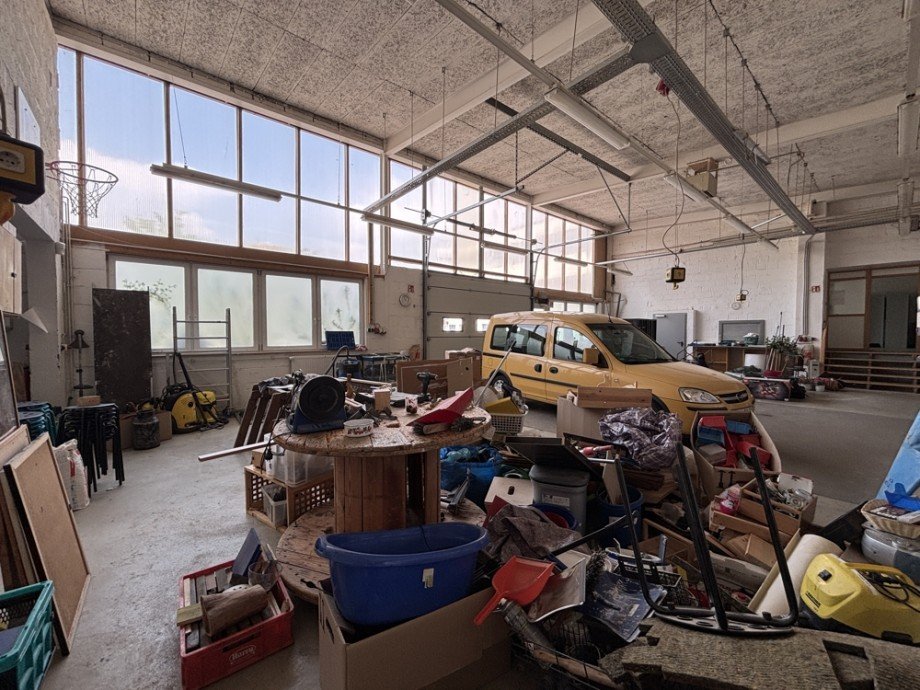 Haupt-Hallenfl�che III Halle Moers