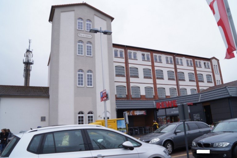 Hausansicht Dingelst�dt Etagenwohnung Dingelst�dt: gem�tliche und helle Wohnung in gepflegtem Mehrfamilienhaus!