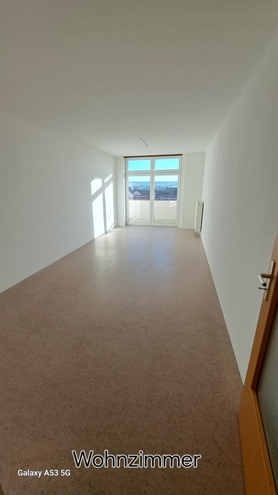 Wohnzimmer Dingelst�dt Etagenwohnung Lichtdurchflutete 2-Zimmer-Wohnung mit sonnigem Balkon, Aufzug und Stellplatz in zentraler Lage