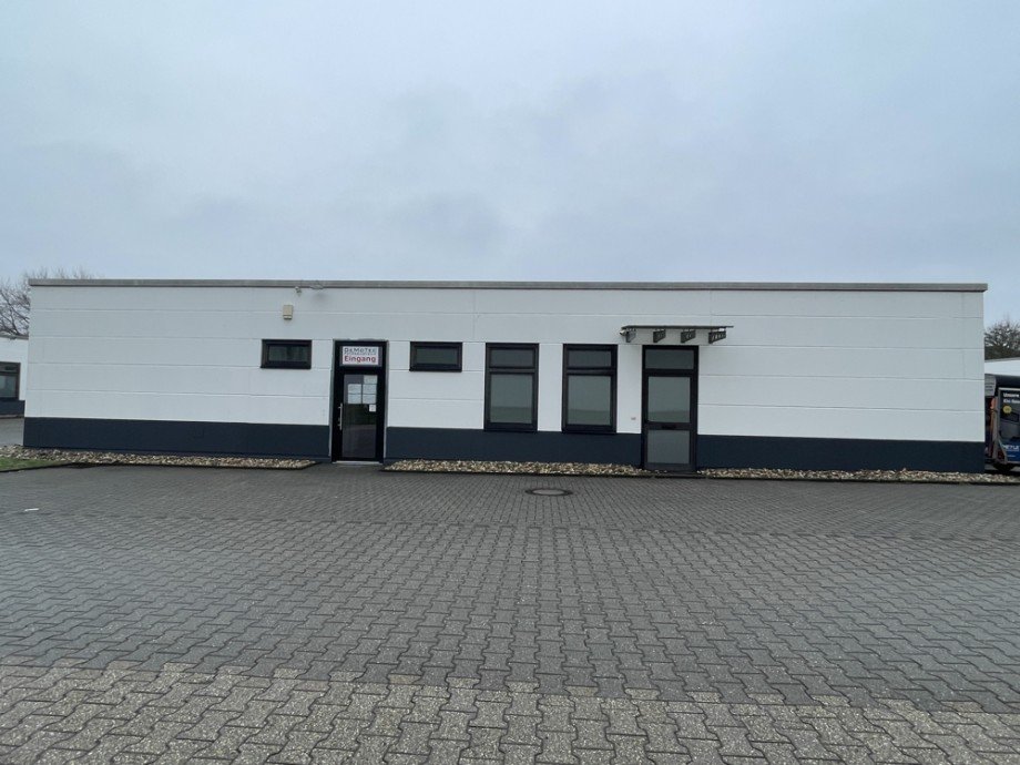 Au�enansicht Halle / Lager / Produktion Moers