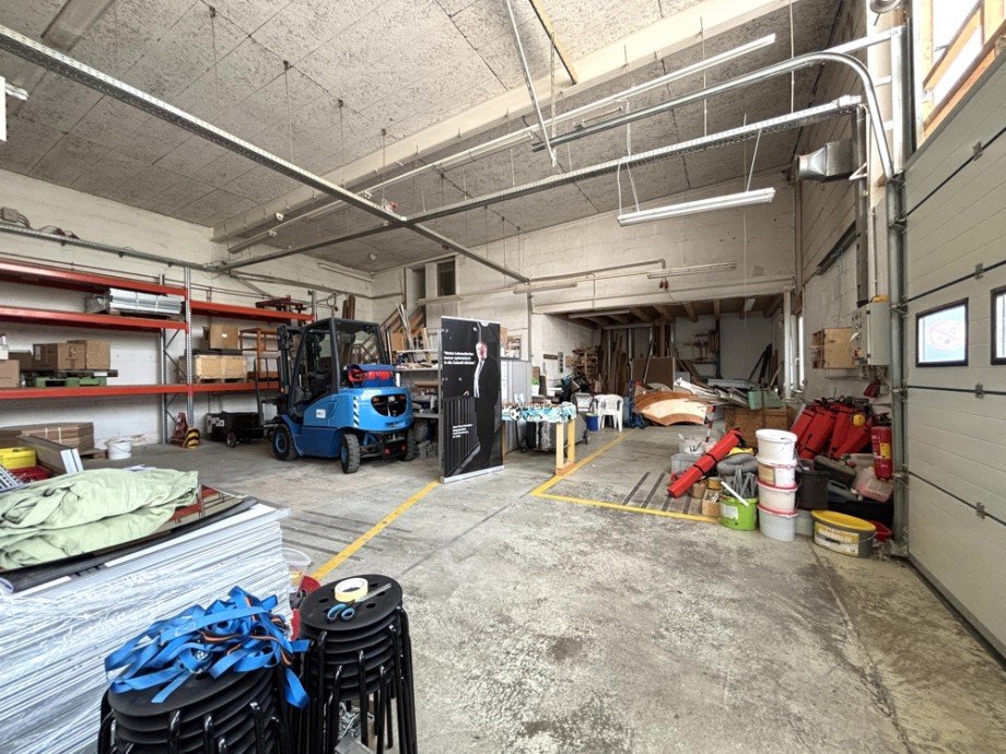 Neben-Halle I Halle Moers