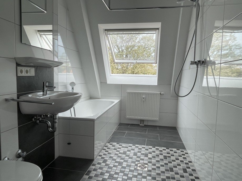 Tageslichtbad Dachgeschosswohnung Moers