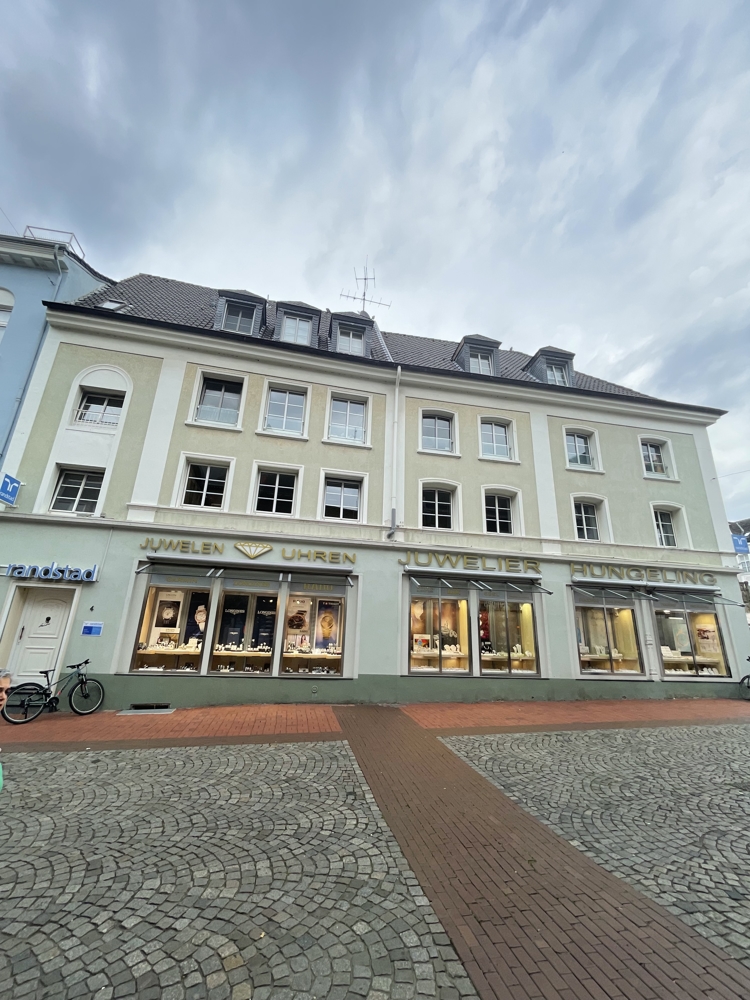 Hausansicht B�rofl�che Moers