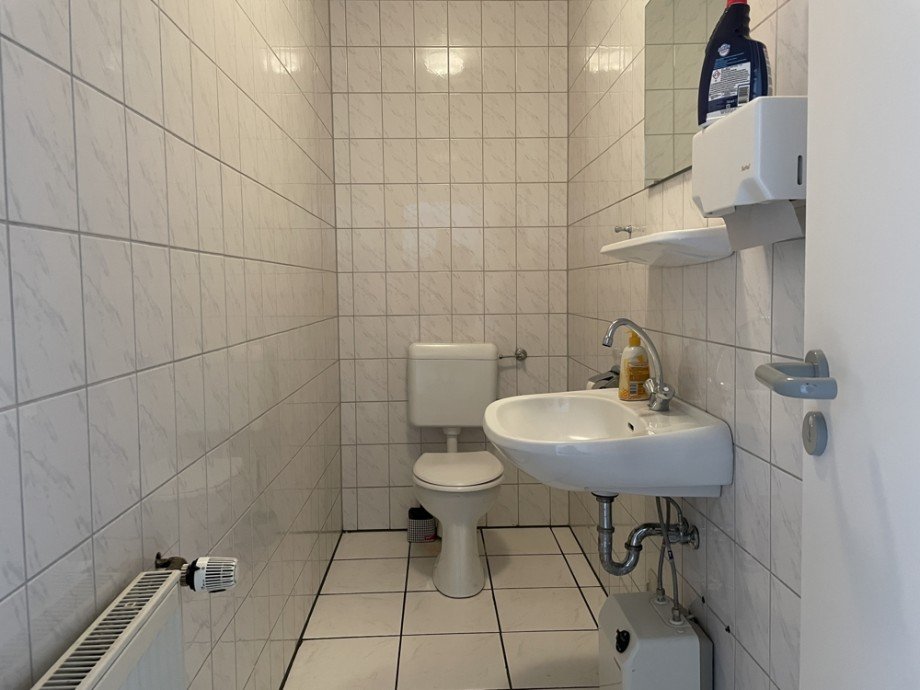 WC Halle / Lager / Produktion Moers