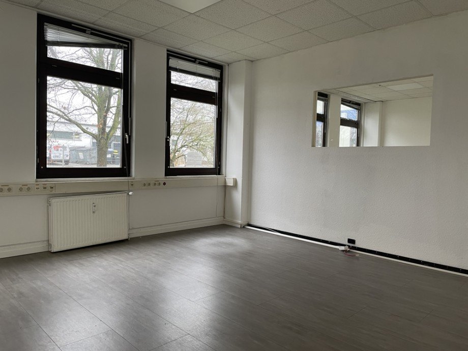 B�ro Halle / Lager / Produktion Moers