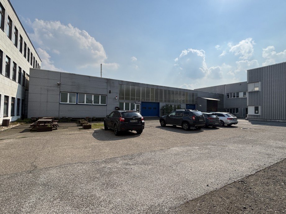 Au�enansicht II Halle Moers