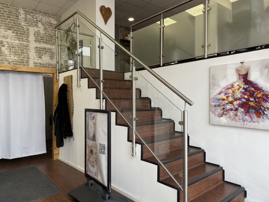 Treppenaufgang Verkaufsfl�che Ladenlokal Moers