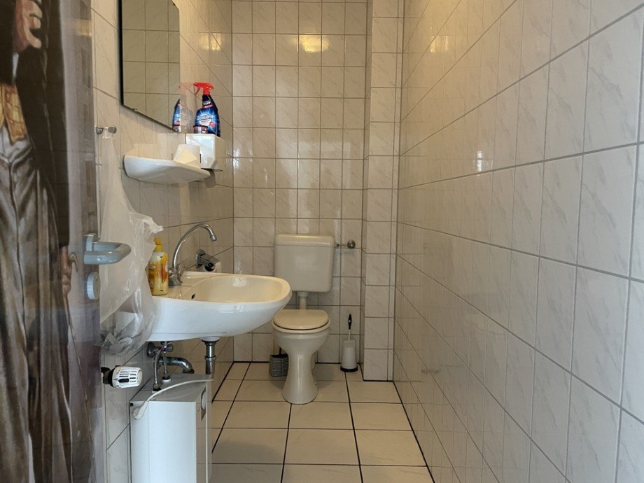 WC Halle / Lager / Produktion Moers
