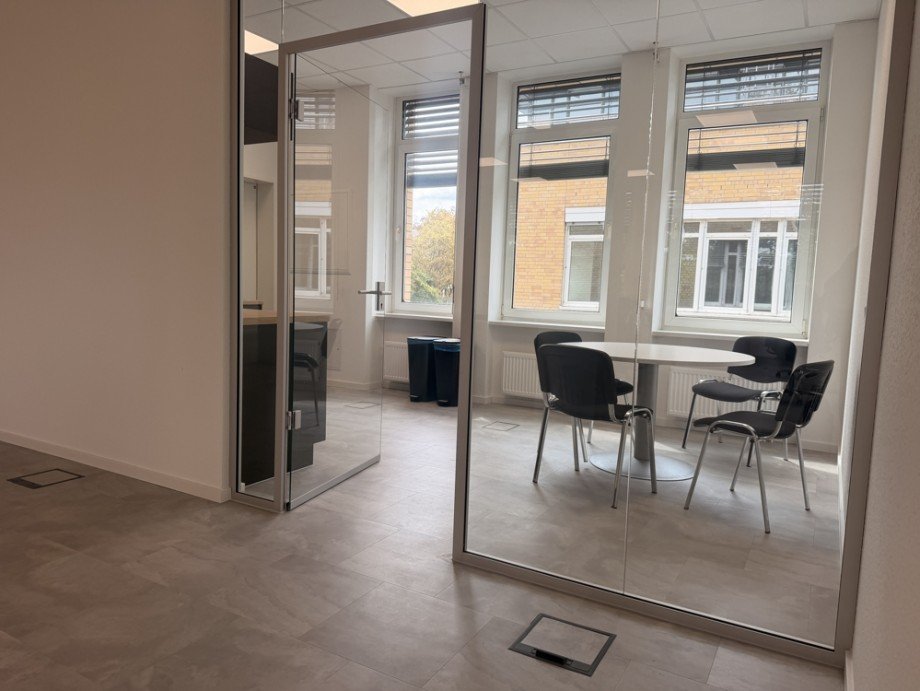 K�che B�rohaus D�sseldorf / Bilkrath