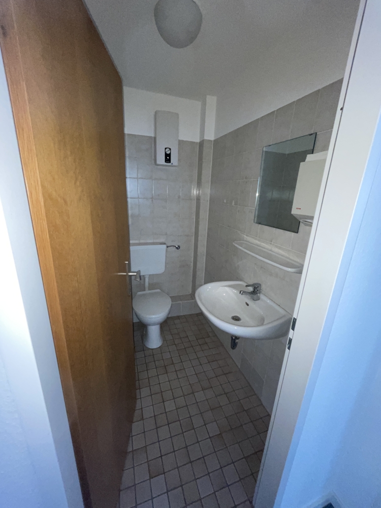 WC 2 B�rofl�che Moers