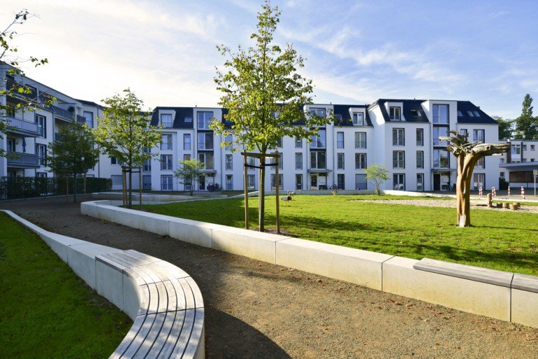 Innenhof Moers Dachgeschosswohnung WBS-Pflicht! Barrierefreies & modernes Wohnen in Moers!