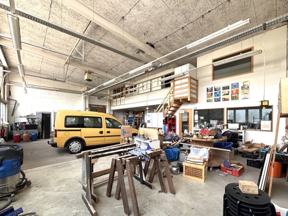 Haupt-Hallenfl�che IIII Halle Moers