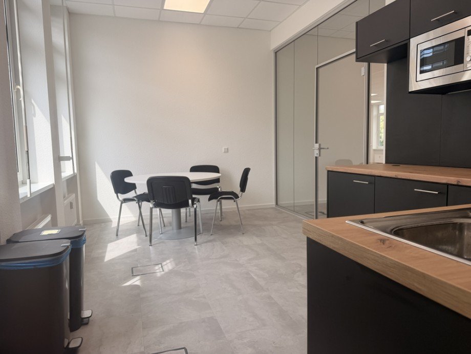 K�che B�rohaus D�sseldorf / Bilkrath