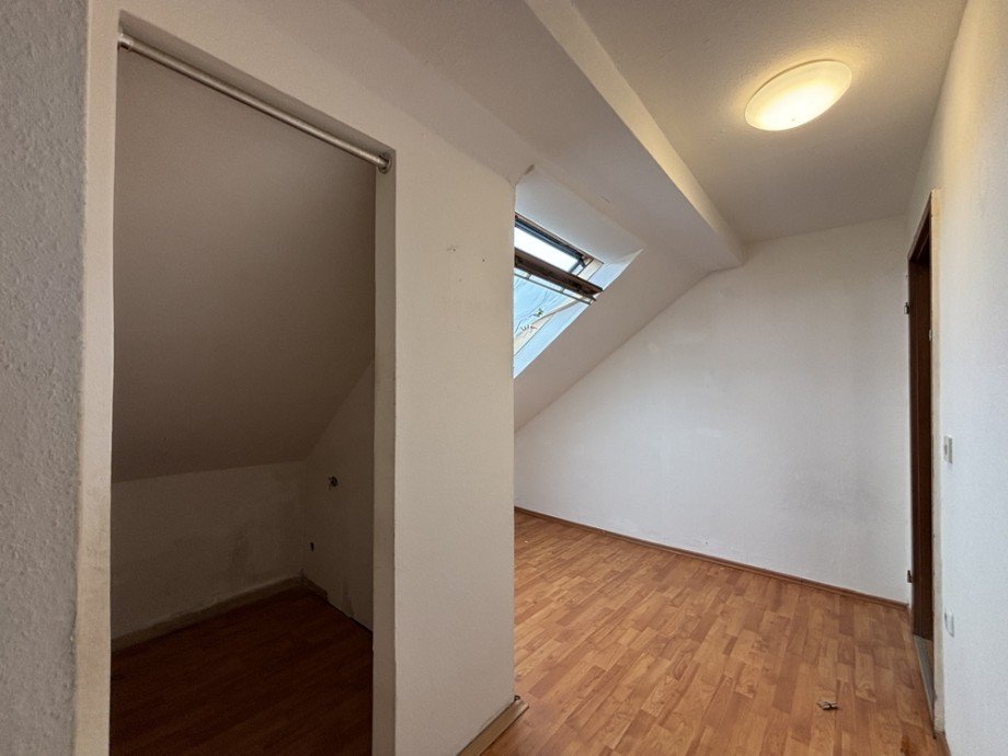 Flur mit Abstellraum Etagenwohnung Herne